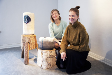 Galleria Vanha Kappalaisentalo Laura Pehkonen ja Tuovi Eskola Galleria Vanha Kappalaisentalo
